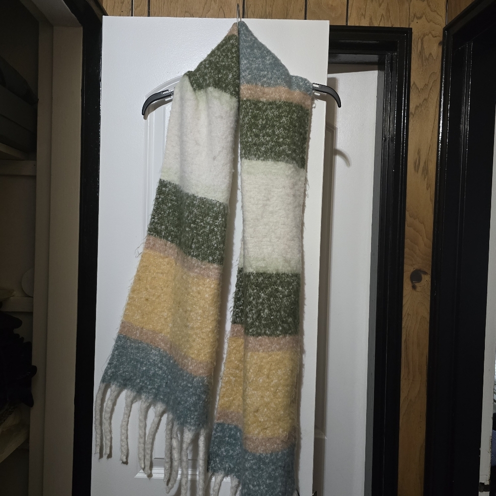 Unisex Cozy Multicolor Fuzzy Wool Scarf
